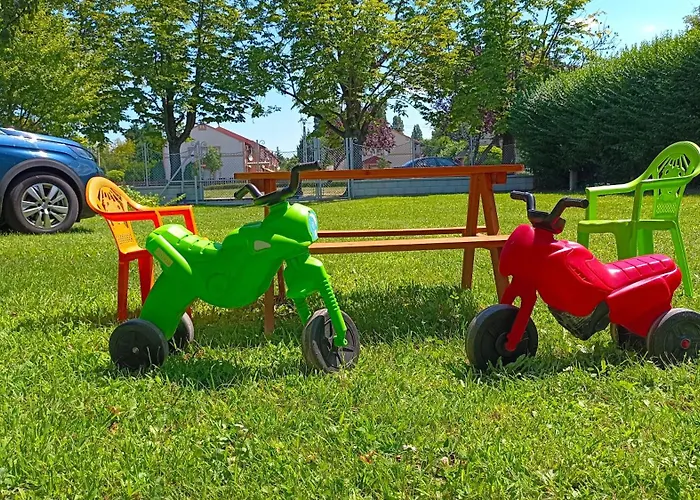 Play And Relax In Lake-Parkside Cozy Family Retreat - Jegenye Cottage