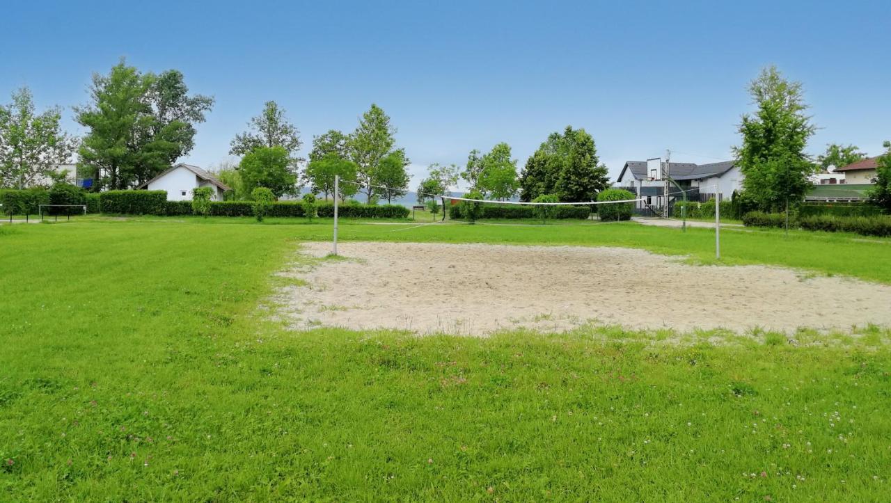 Play And Relax In Lake-parkside Cozy Family Retreat - Jegenye Holiday home
